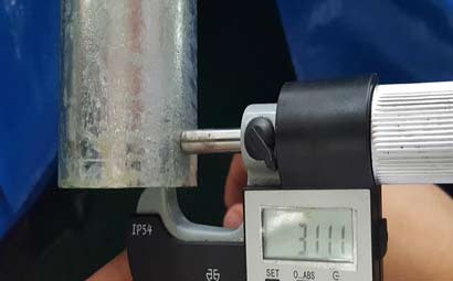 Pipe size and wall thickness measurement